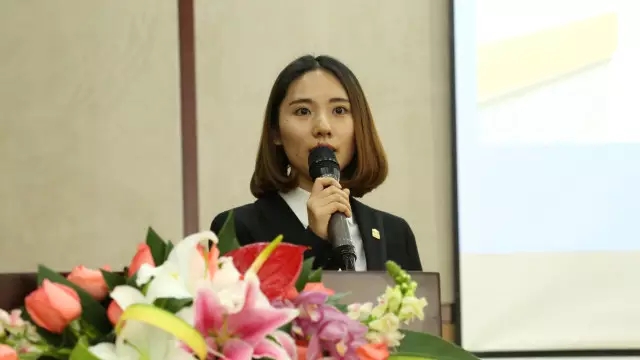 首届“尊龙凯时人生就是搏金话筒”演讲比赛圆满落幕